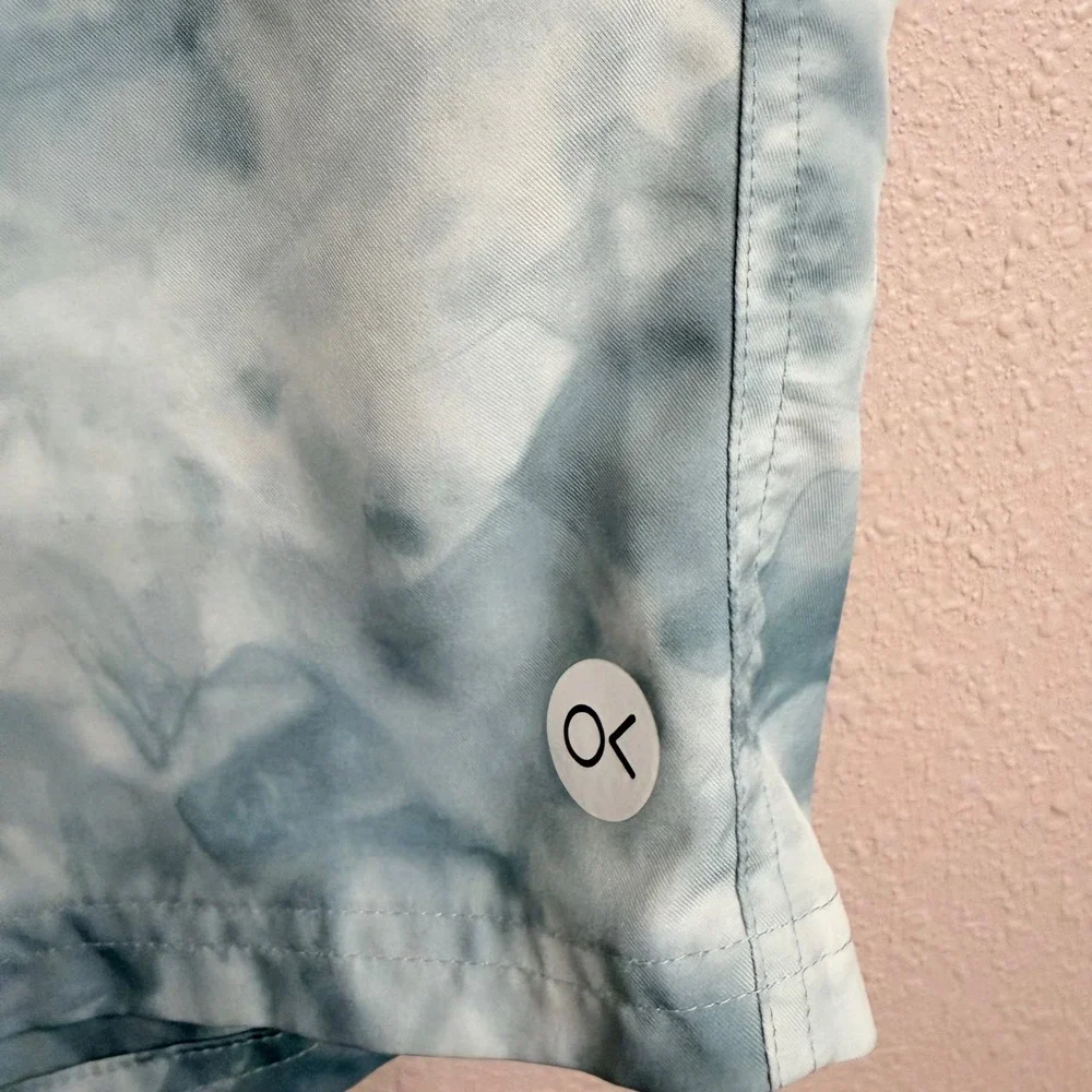 Outerknown Nomadic Volley Shorts Mens Medium Blue Tie Dye Swim Trunks Quick Dry